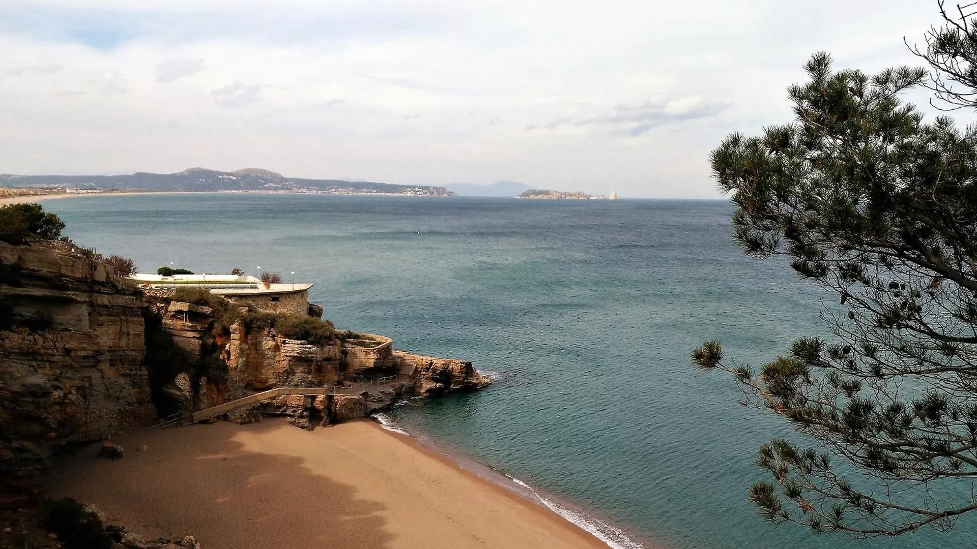 Apartamento En Primera Linea De Mar En Pals 306-1 2H Испания